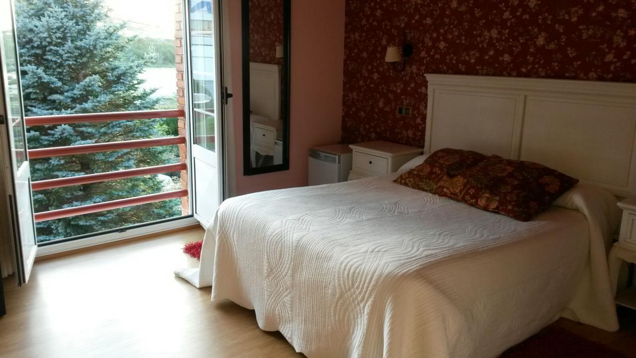 Hotel Casa Fernando II Рельяйо Экстерьер фото